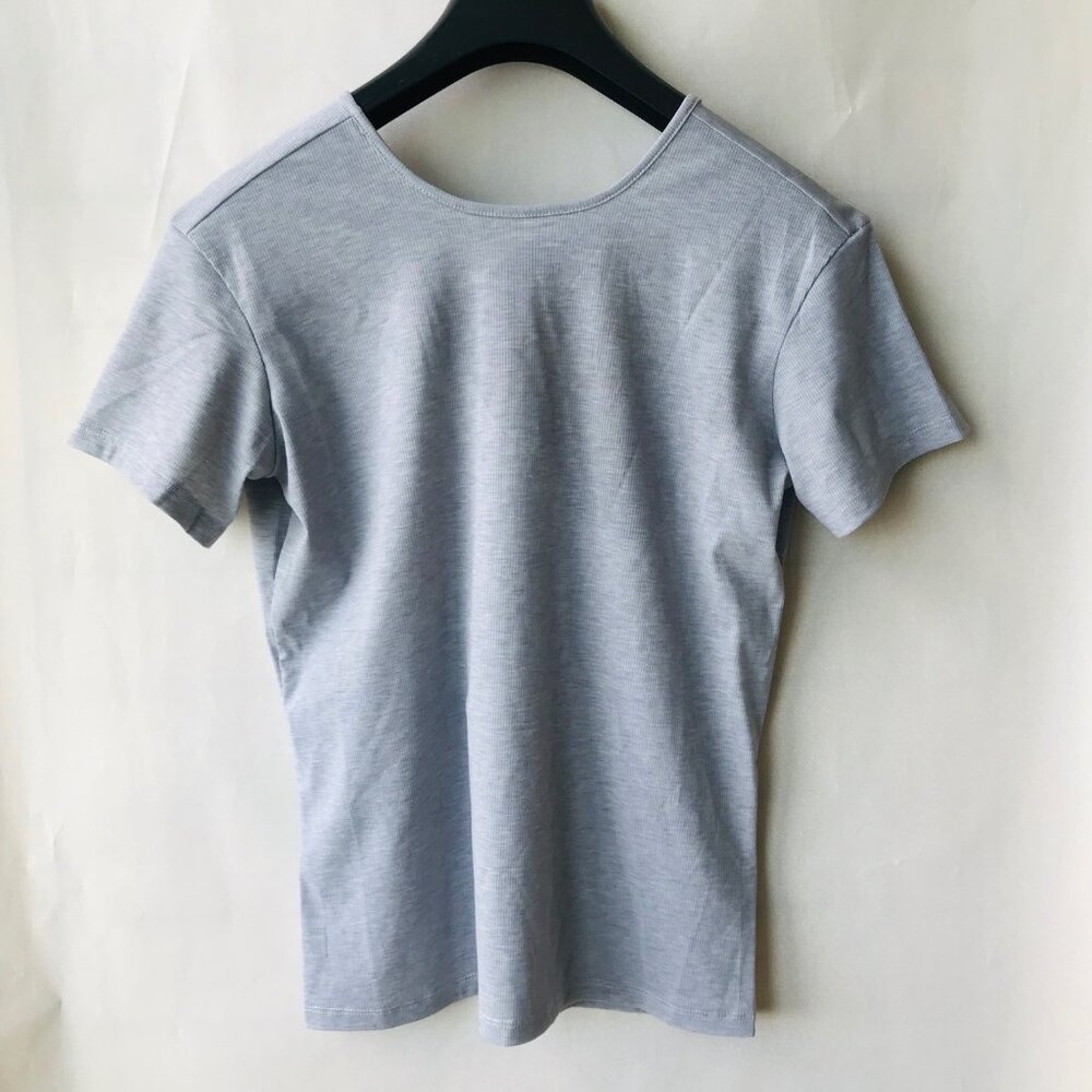 The North Face Womens Ln Strng Rb Tee Size : M  Tnflightgreyhtr  MSRP $60 - Picture 3 of 5